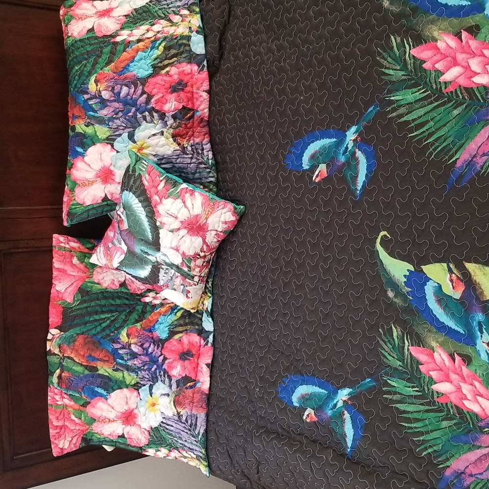 4pc Reversible Queen Quilt Bedspread Set Exotic Vibrant Floral New